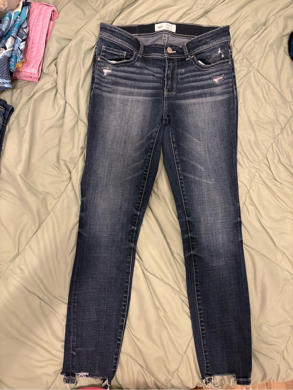 Distressed Dark Wash Skinny Jeans - Women's